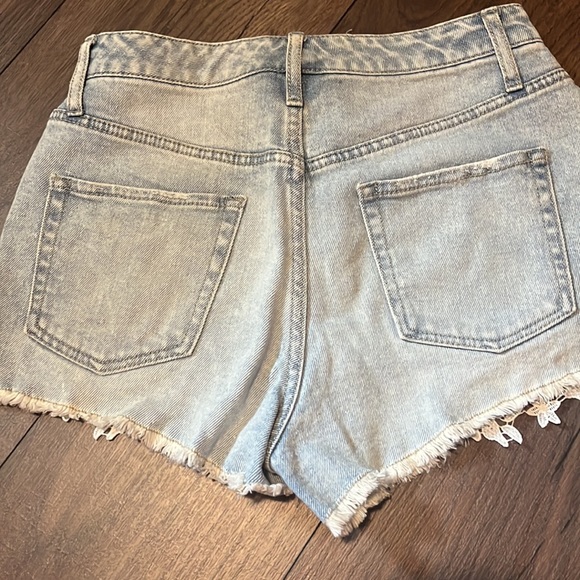 Wild Fable distressed jean shorts - Picture 6 of 7